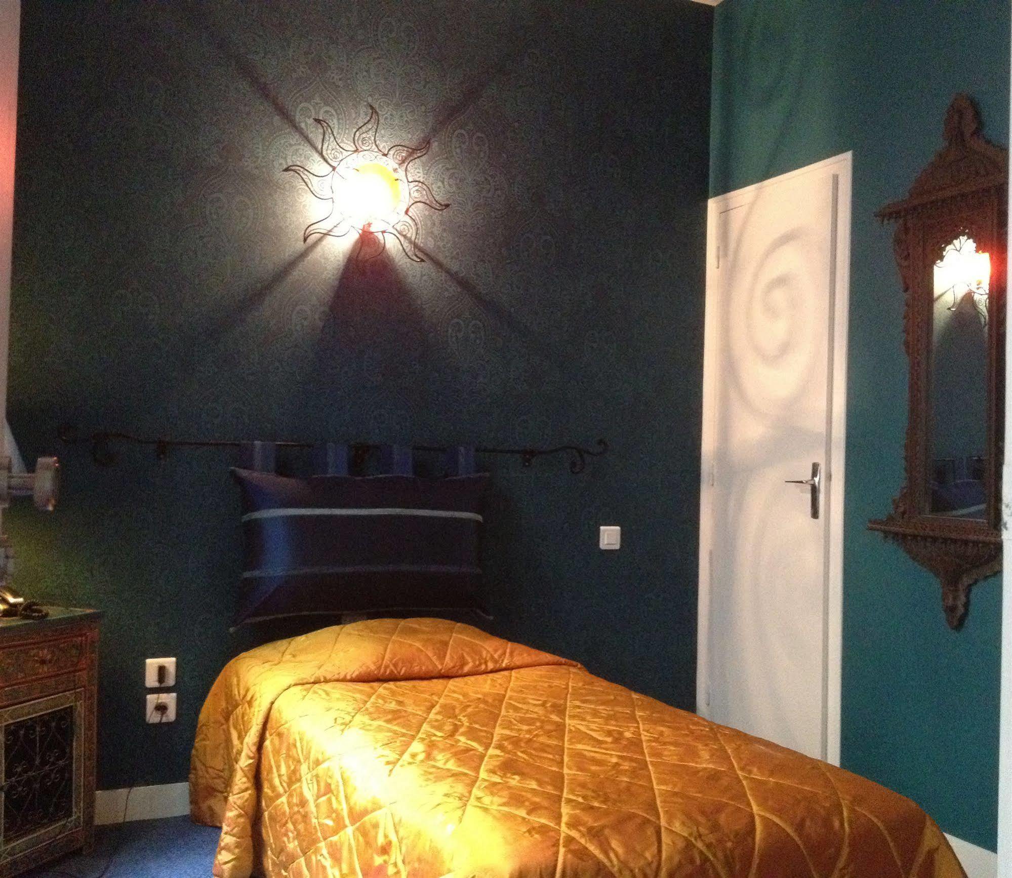 Hotel Boileau ปารีส ภายนอก รูปภาพ