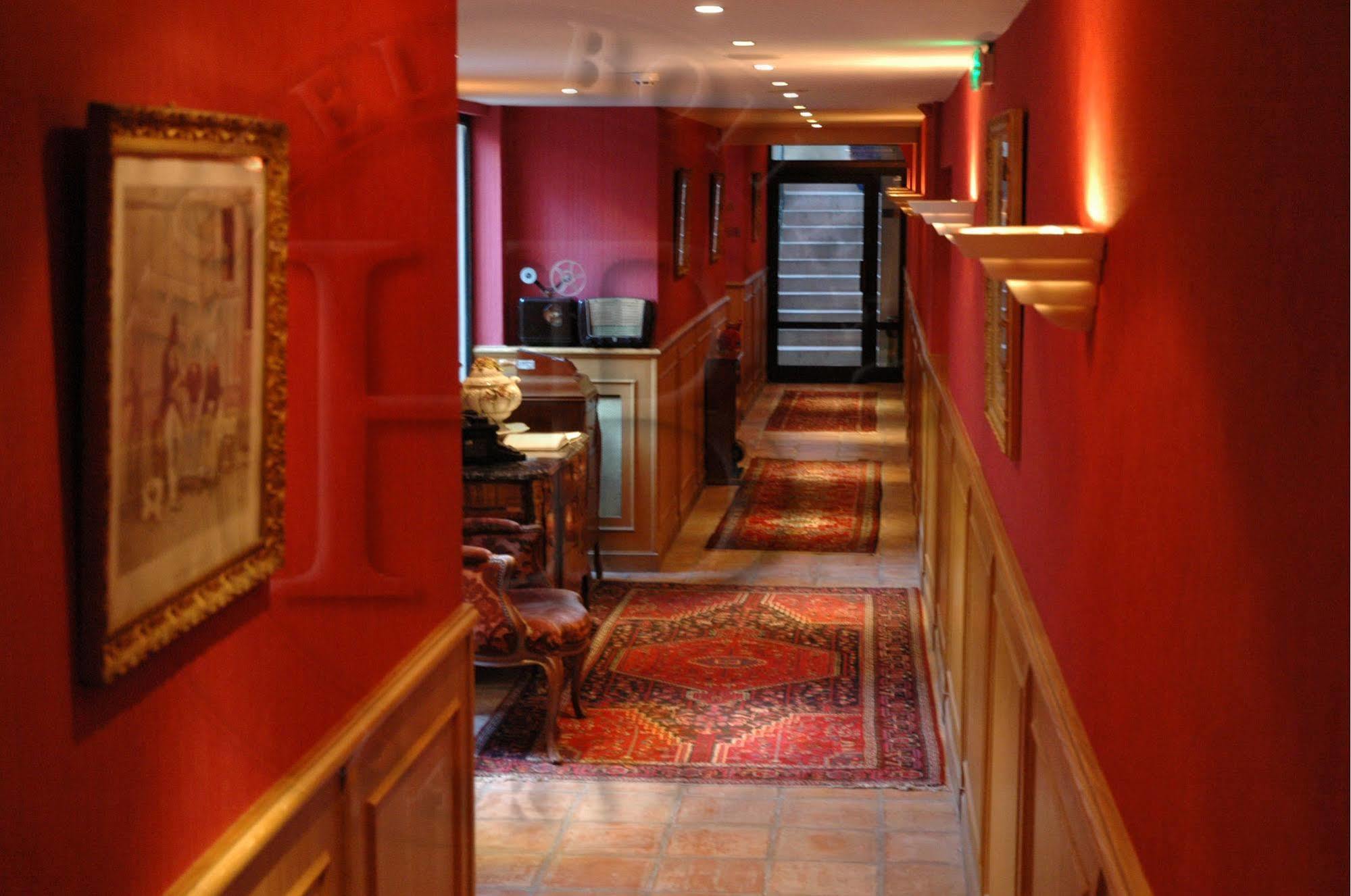 Hotel Boileau ปารีส ภายนอก รูปภาพ